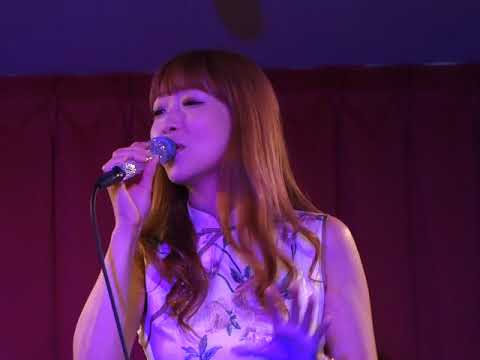 天由実(あーみたん)「WOMAN」(アン・ルイス)、寝屋川GARDEN、１７.１０.２８