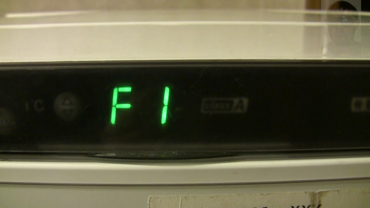 Морозилка атлант горит. Холодильник Атлант двухкамерный ошибка 5f. Индикация холодильника Атлант с дисплеем. Атлант холодильник ошибка f2. Атлант ошибка f5 холодильник.