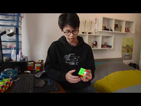 Vidéo: Comment Résoudre Un Rubik's Cube