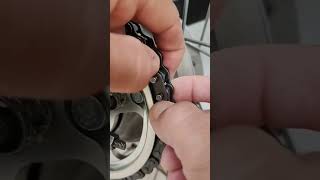 Montage Dune Attache Rapide Sur Une Chaîne