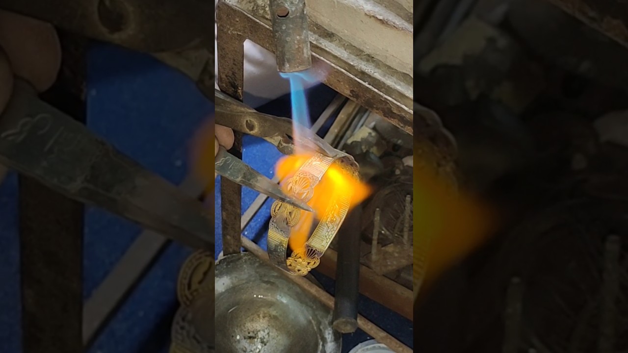 🔥 Gold Kara Making 🪔 | Pure Gold Bangle Craftsmanship ✨ | Handmade Gold Jewellery 💛 