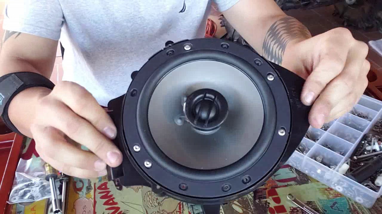 Chevrolet-Tahoe rear door speaker upgrade JL audio C2 600X - YouTube