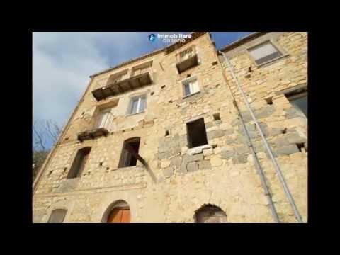 Buying a house in Abruzzo-House in stone and bricks for sale in Chieti, Italy