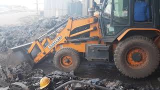 Escorts digmax ii working in steel factory extraction of molten slag with speed and power