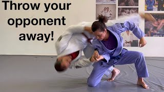 How to launch your opponent and prevent a back attack