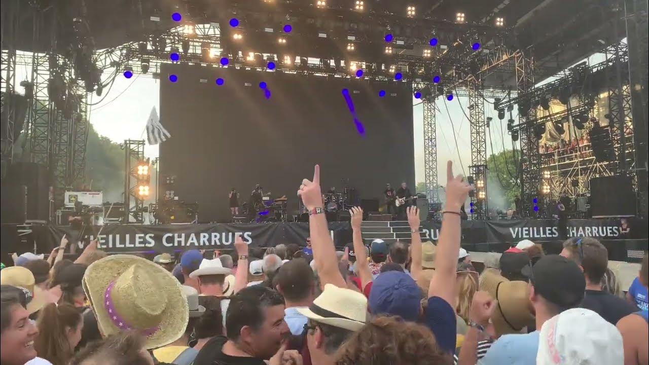 Midnight Oil - Beds are burning - Live Vieilles Charrues 2022 Midnight Oil - Beds are burning - Live Vieilles Charrues 2022