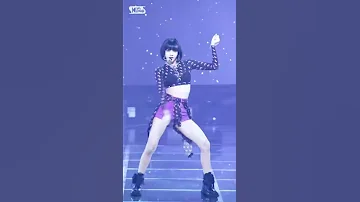 أيديت ليسا على أغنية ديسباسيتو تصميمي قيموه من عشرة كتبولي إذا بدكن لأي ايدول على نفس الأغنية 
