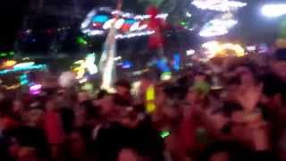 EDC Las Vegas 2014 - Dada Life - Born To Rage ft Sebastián Bach Resimi