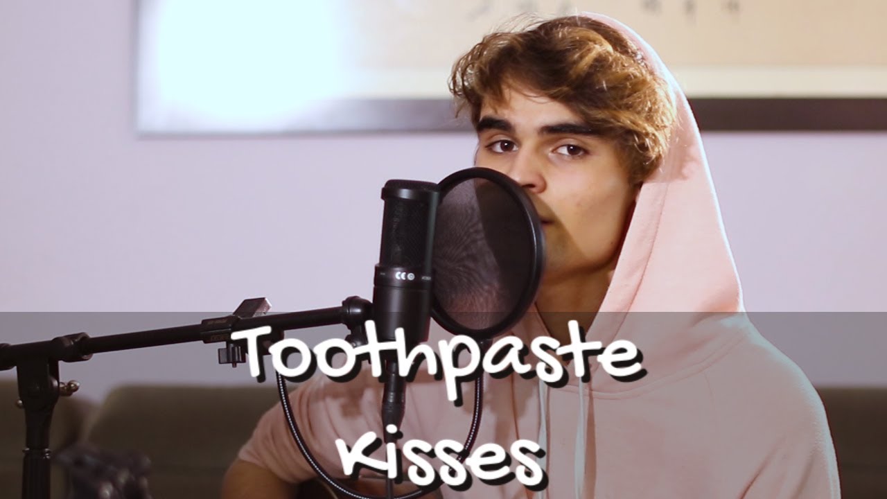 TOOTHPASTE KISSES - The Maccabees