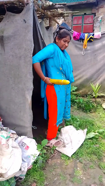 মা মি বাথ রুমে বে গু ন নিয়ে কা জ ক র লো