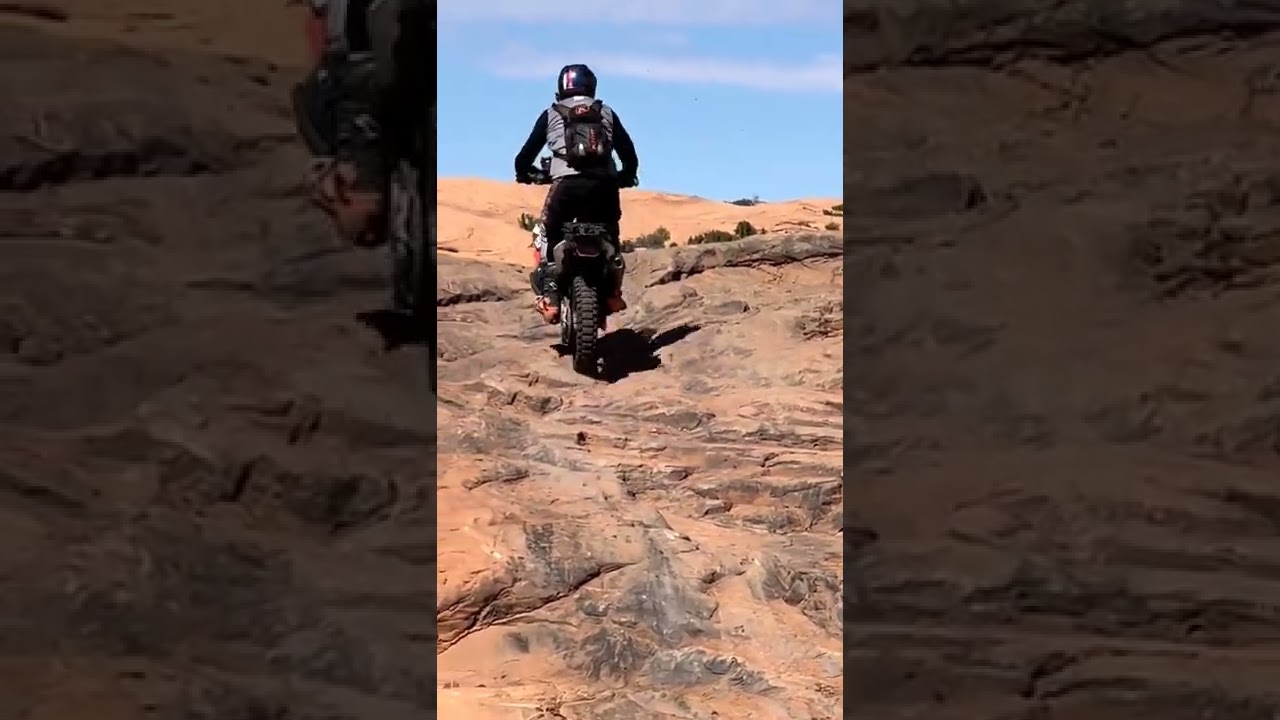 KTM 890 adventure r off road 