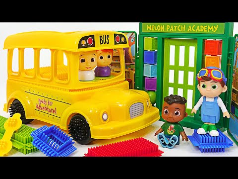 Let&amp;#39;s assemble a School Bus <strong>with</strong> JJ! Coco School Bus <strong>Kit</strong> Block Assembly Play | PinkyPopTOY