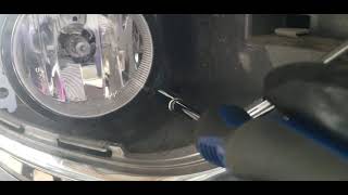 Changing my 2019 Mitsubishi Fog Light. pt.1
