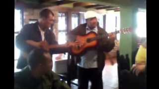 Video thumbnail of "Serenata inolvidable en intimo al gremio castrense (Descarga de cuatros)"