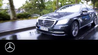 Intelligent World Drive in the Mercedes-Benz S-Class | 60 Seconds