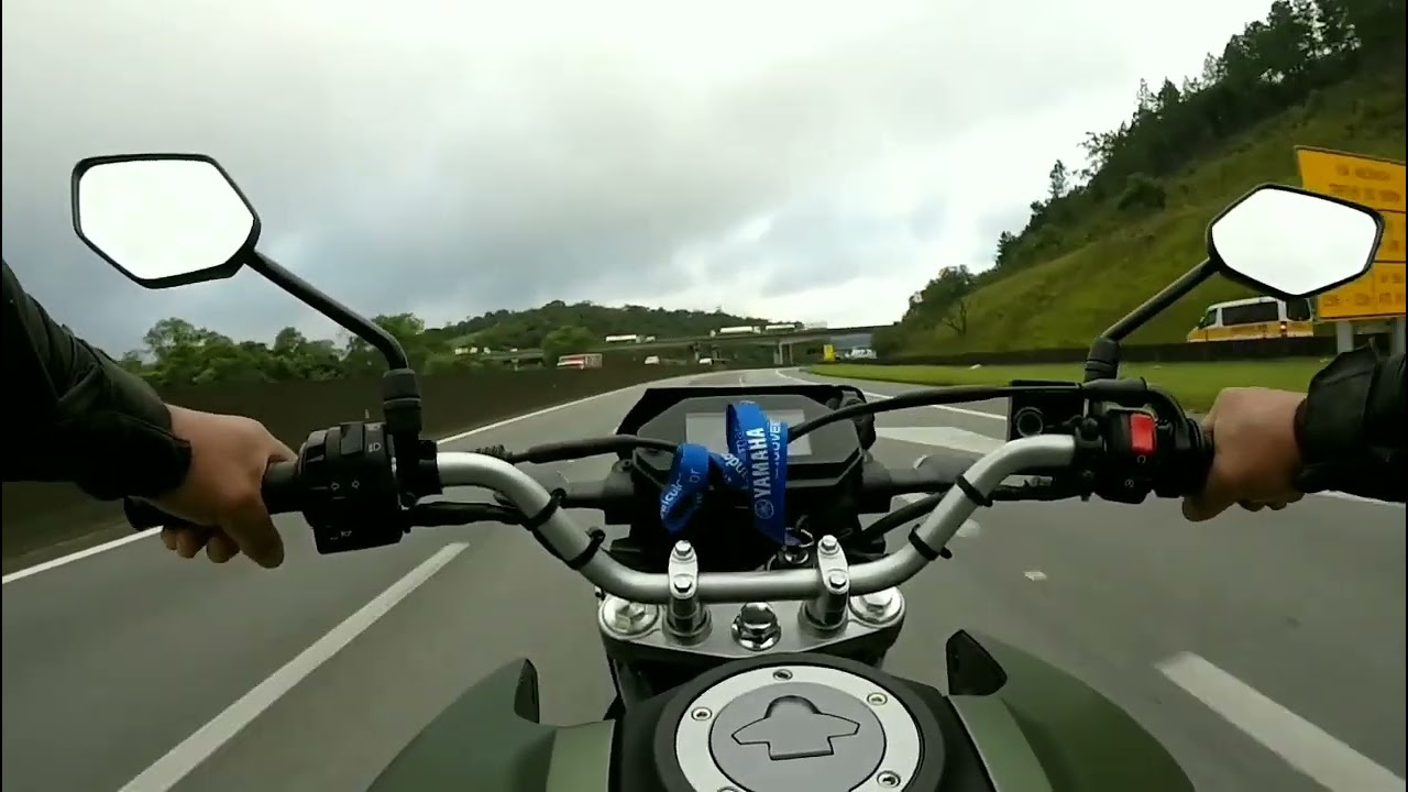 Nova XTZ 250 Lander 2025 Verde descendo até a Praia Grande 🏖 🌊