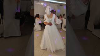 Танець з мамою на весіллі #shorts #shortvideo #весільнітрадиції @Wedding-channel-UA