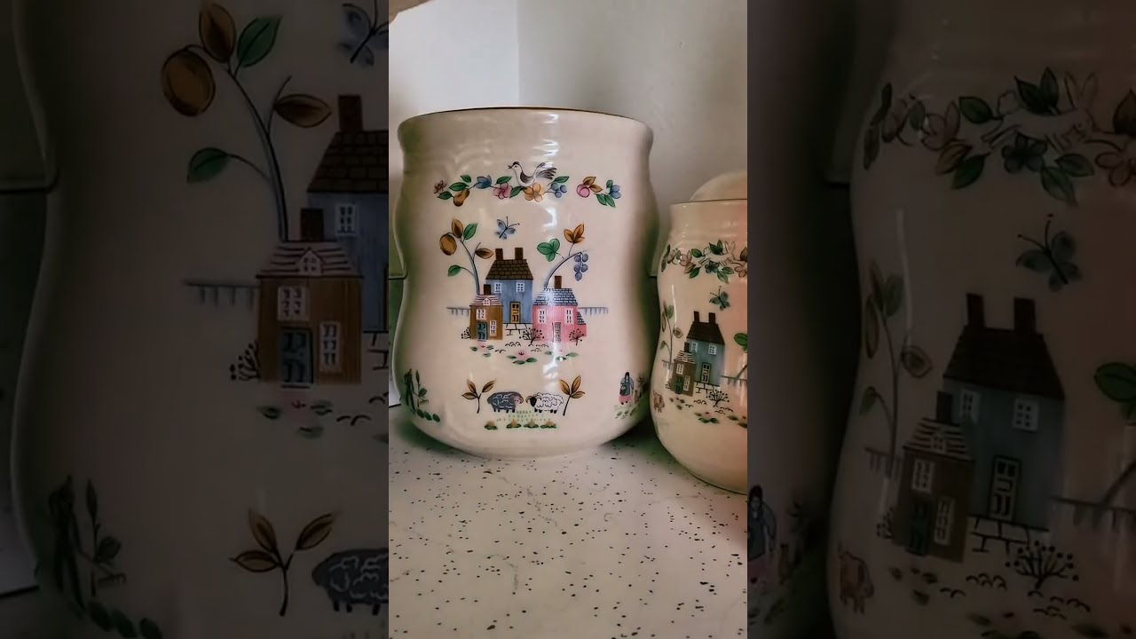 Retro vibes with this timeless mug 