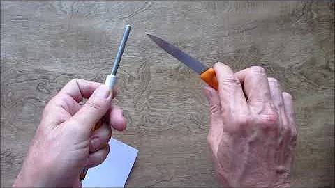 A quick review of Smiths Diamond retractable sharp...