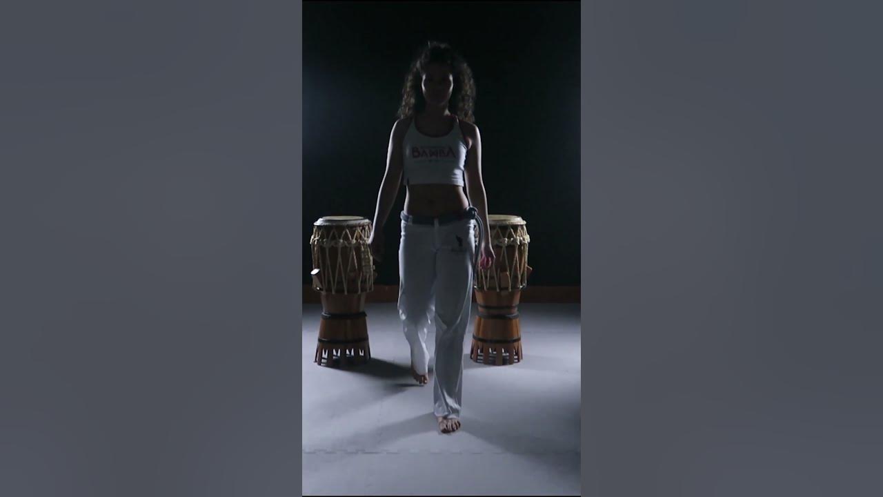 Capoeira girl vs guy