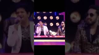 Video thumbnail of "Zara Si Dil Mein De Jagah Tu KK live song/ Saregamapa live performance KK \ #shots, #kk"