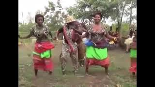 Busongora dance troupe, Master Kalenzi with Obunyamahunde