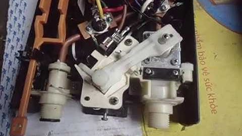 sửa máy nước nóng trực tiếp panasonic bi nhiễu nước khi tắt máy.