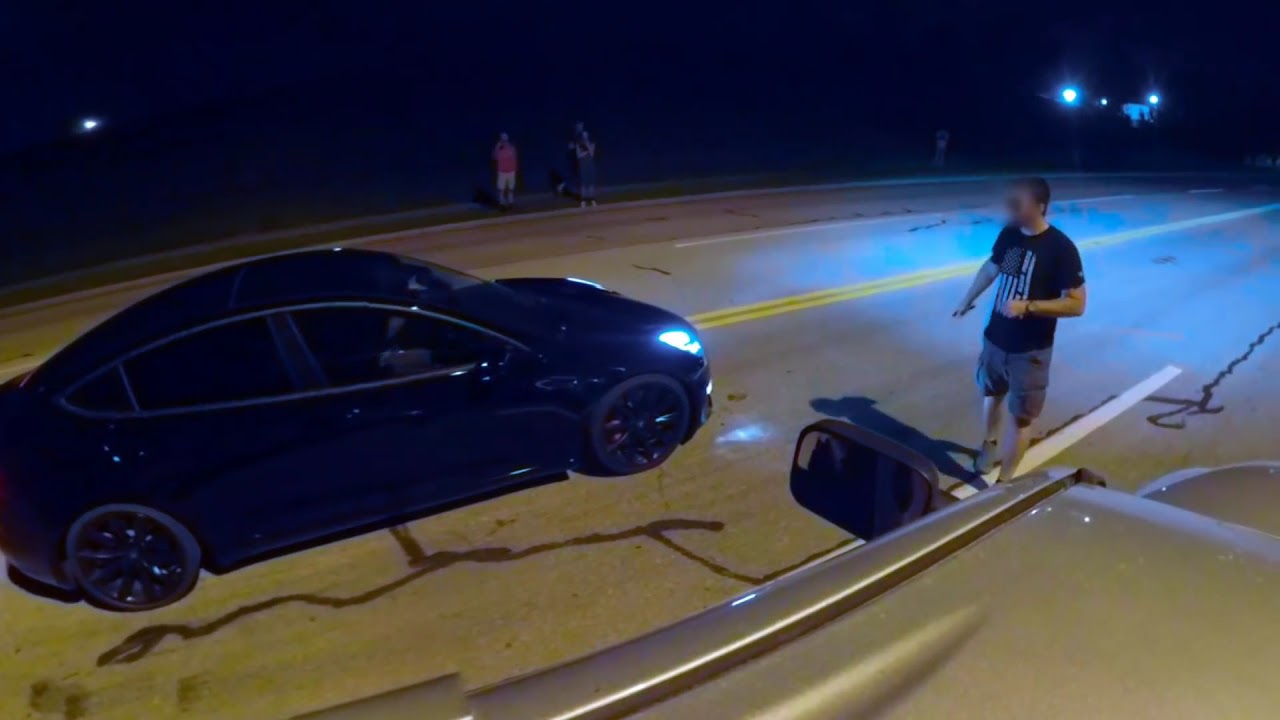 Tesla model 3 performance vs a big turbo diesel truck - YouTube