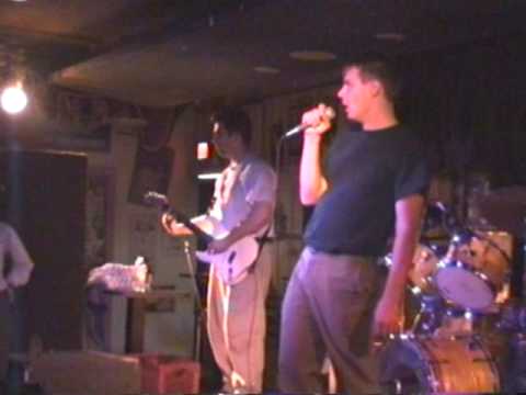 DUB NARCOTIC SOUND SYSTEM @Hollywood Alley 1996 Pt.2 Calvin Johnson