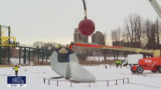 Cherry returns to ‘Spoonbridge’ sculpture after being repainted | FOX 9 KMSP