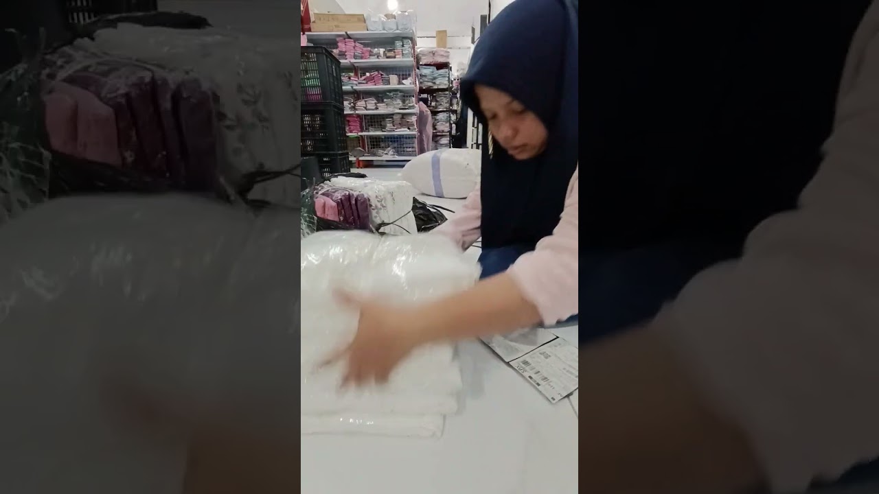 Unboxing 20 feb 26 // toko:AP Storeee // 1pcs Luna putih L cacat (sobek) 