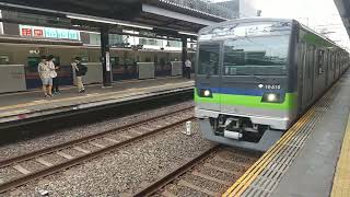 【入線】笹塚駅に都営地下鉄10300形京王線本八幡行きが入線　ミニ７６０