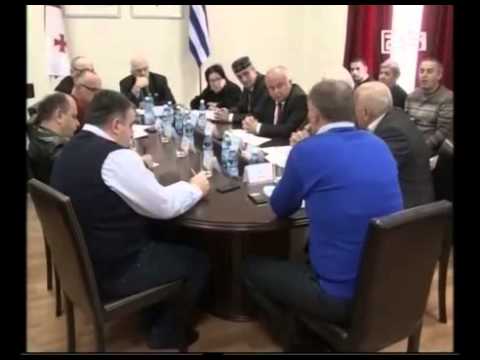 ატირებული დეპუტატები აჭარის უმაღეს საბჭოში