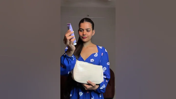 What’s In My Bag ? Daily essentials 2023 #ytshorts #shorts | Mishti Pandey