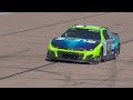 Kyle Busch gets caught in traffic, spins late at Phoenix