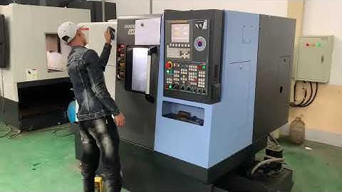 Thao tác máy tiện CNC - XKLD Đài Loan