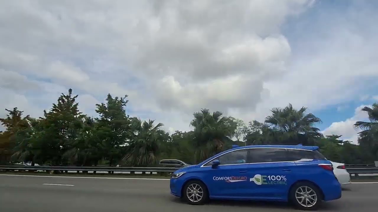 По дороге к дому тети Джез