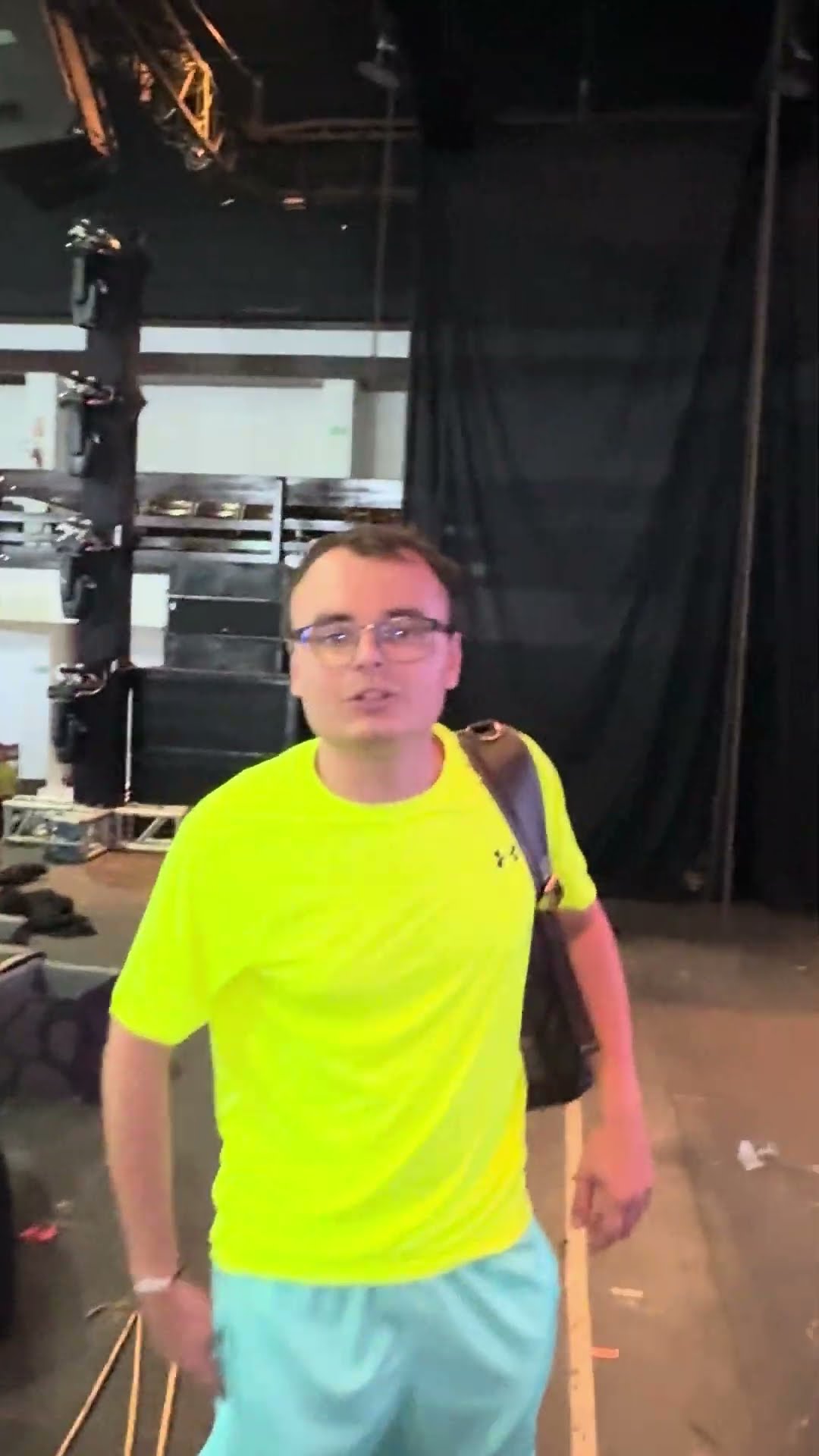 Athos NÃO montou o palco! ?