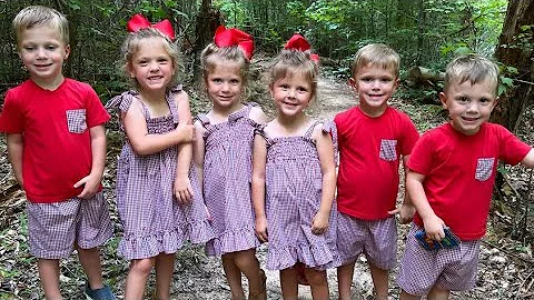 Sweet Home Sextuplets Courtney Waldrop take the ki...