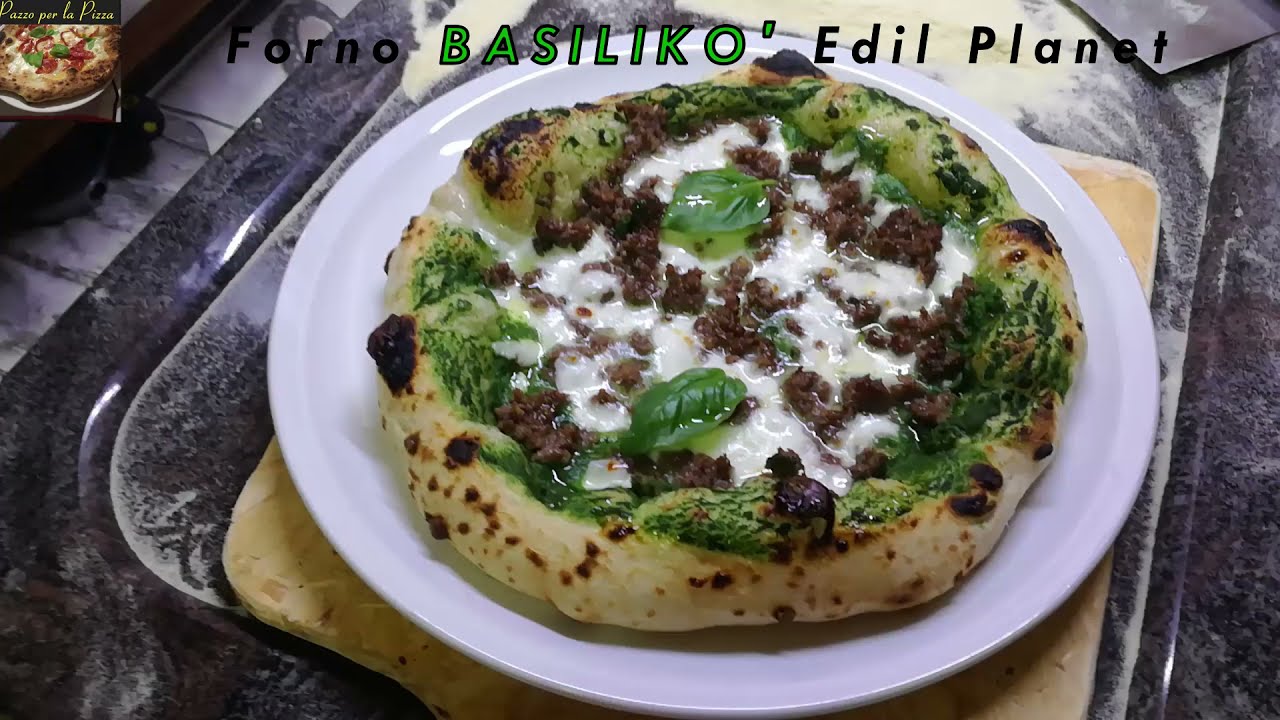 Prima pizza con il nuovissimo Forno BASILIKO' - YouTube