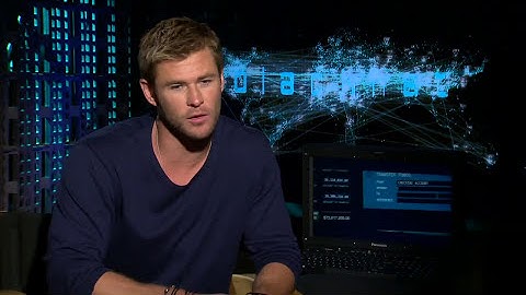Chris Hemsworth defines sexy woman in Exclusive Interview | ScreenSlam