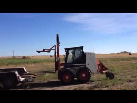 Bobcat With Clamp And 12 Edwards Mast Youtube