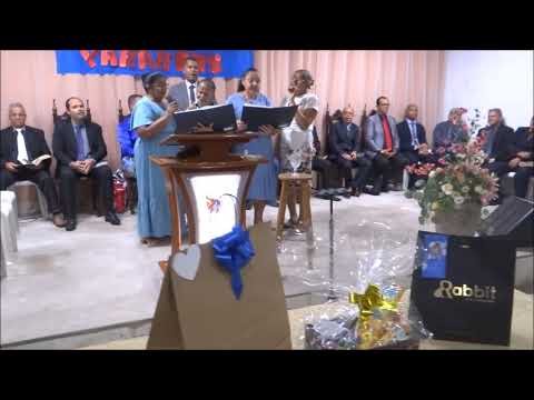 Louvor com a orquestra Vencendo com Cristo (AD Recanto do Sossego).