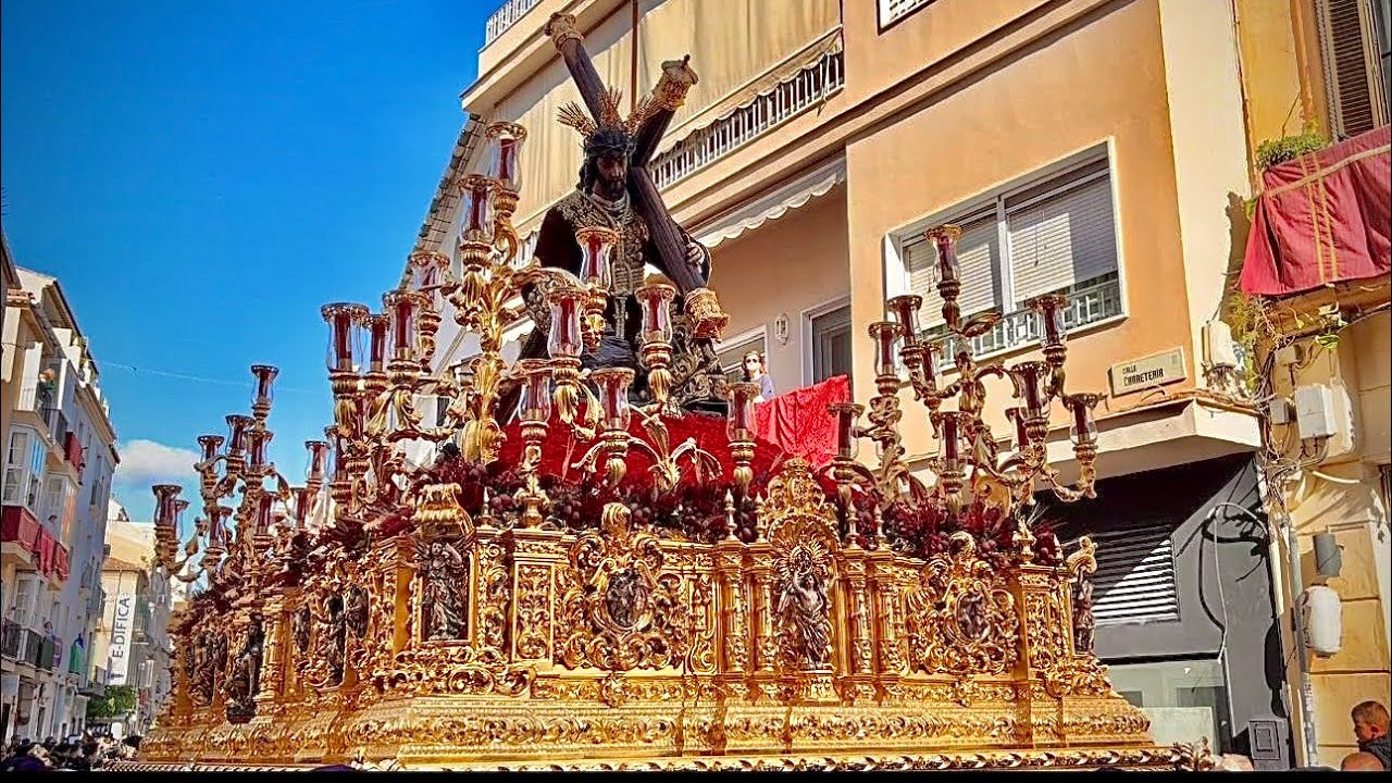 Nazareno del los Pasos | C/Carretería | Málaga 2024 “Santo es el Señor”