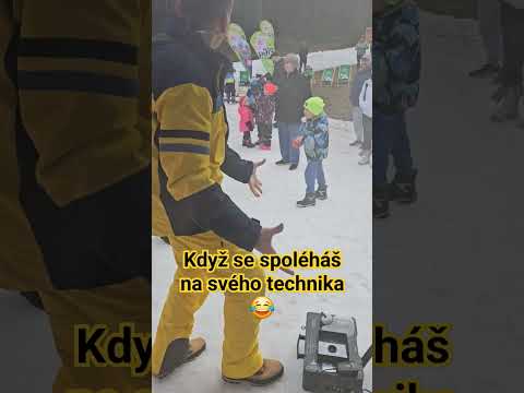 #backstage když se spoléháš na svého technika a on nedává pozor... #akceprodeti #humor #zabava