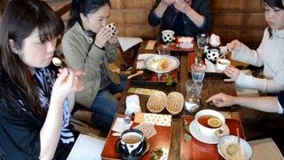 俳句カフェ、観光客に人気　松山
