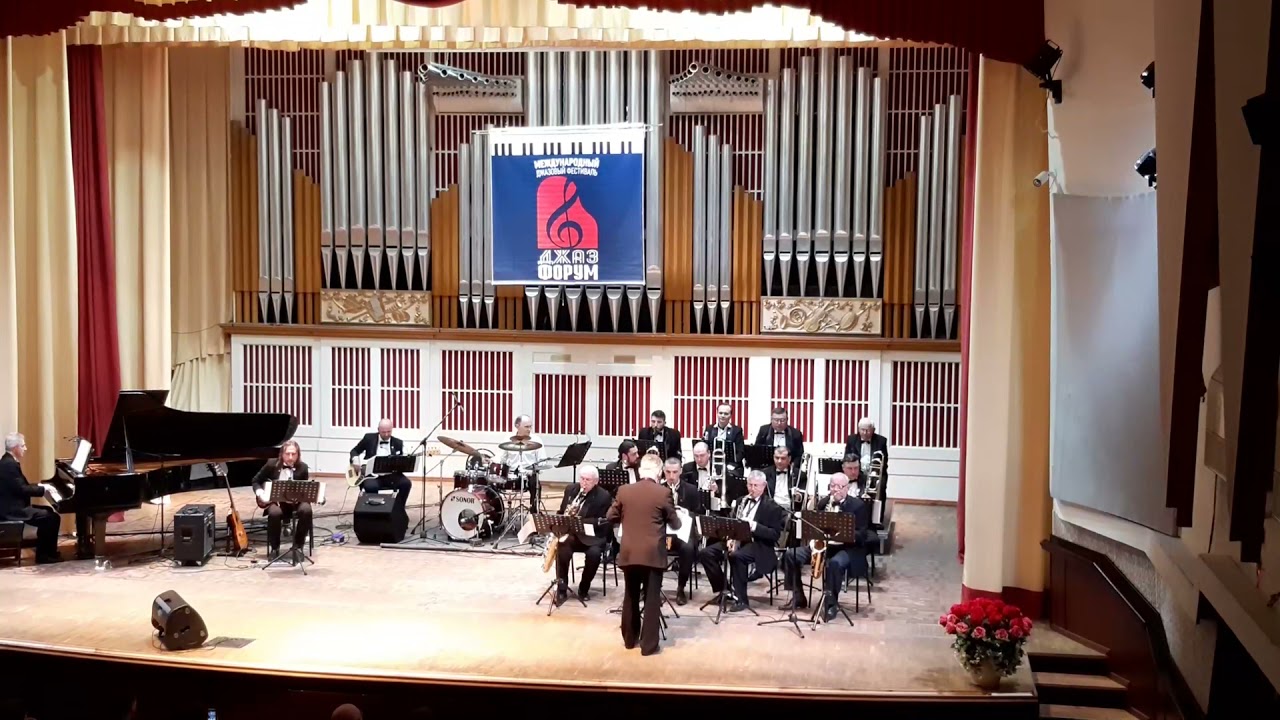 Биг-бенд донецкого цирка "Космос" "Swing express" - Take the 'A' Train