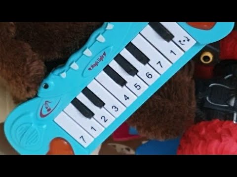 tinytoes - YouTube