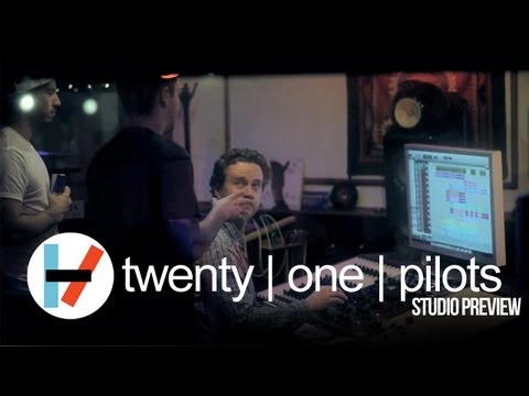 twenty one pilots: