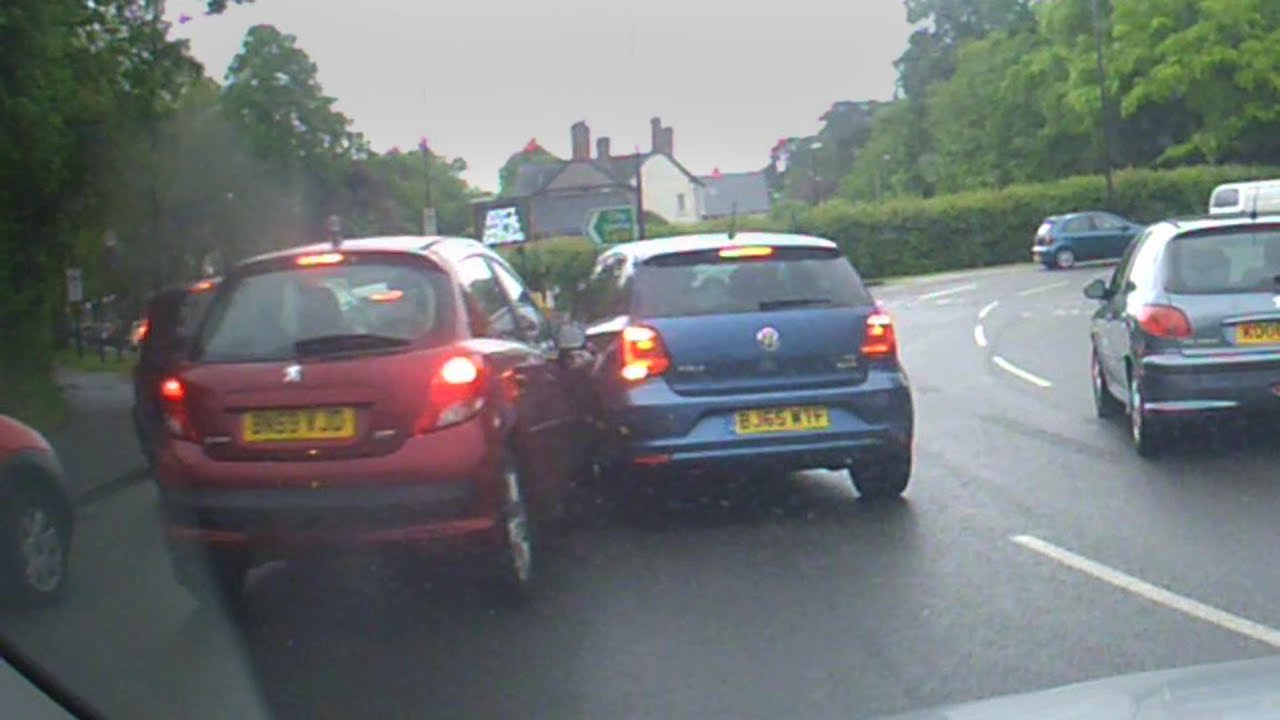 Crash on roundabout YouTube